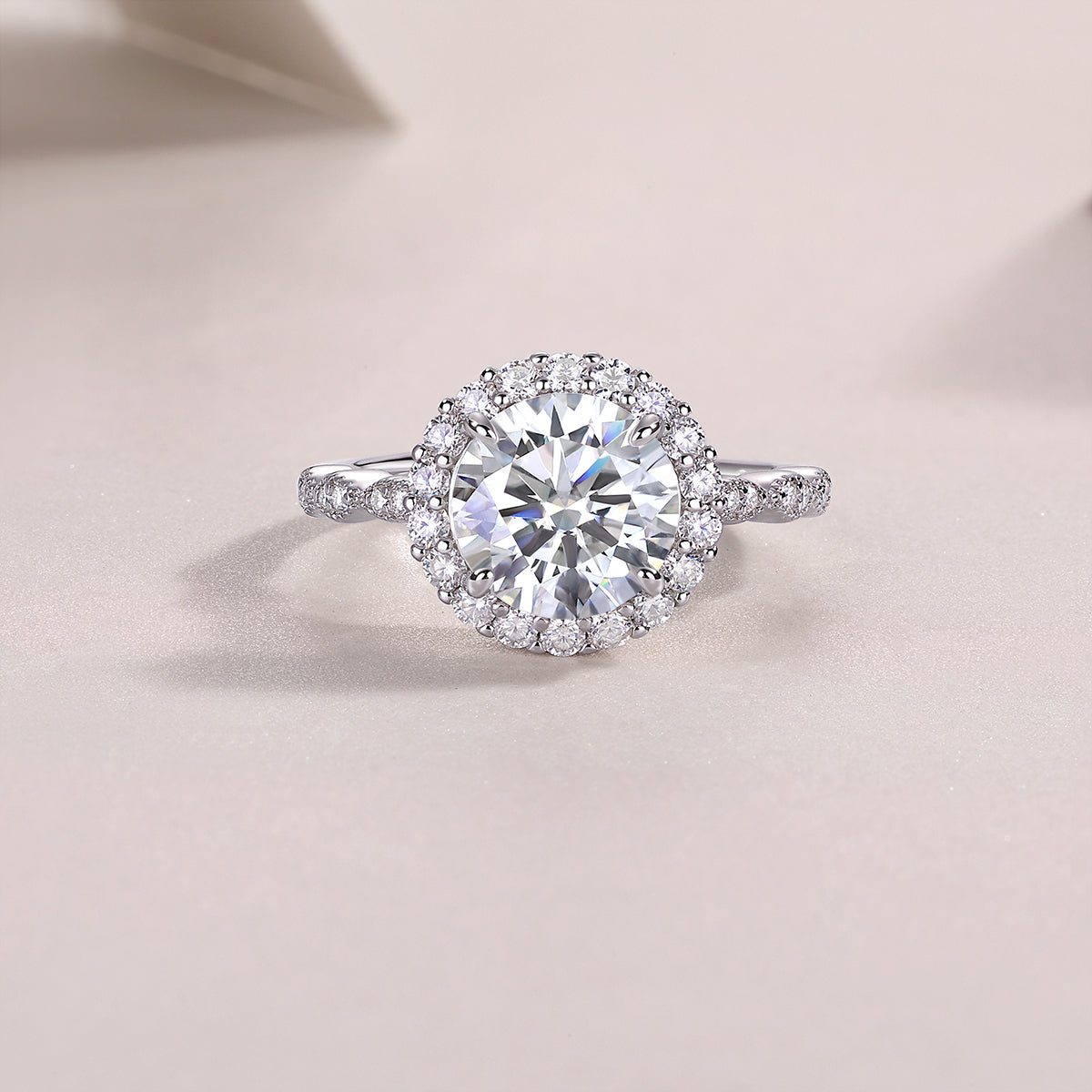 Can a Moissanite ring be worn while you sleep?