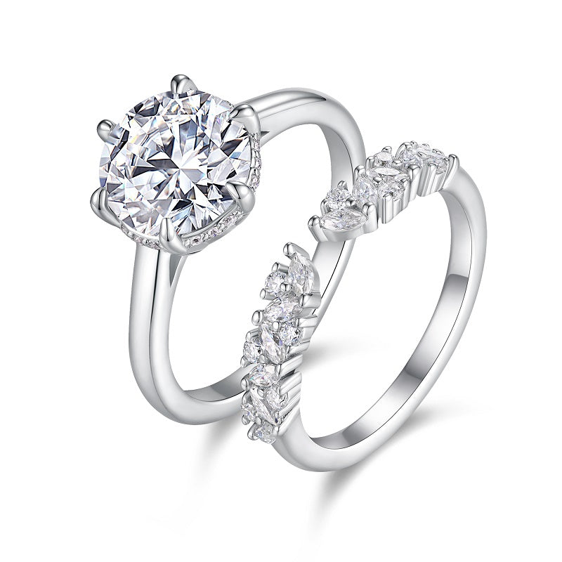 Moissanite navel studs in the combination of swimsuits and crop tops