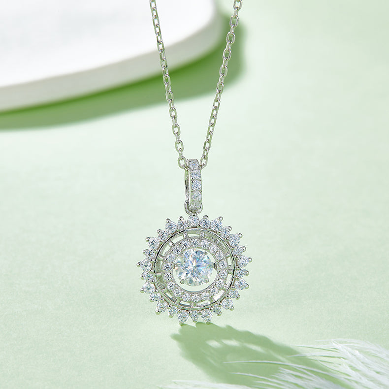 [Sparkle] 0.5 Carat D Color Moissanite Necklace in Sterling Silver