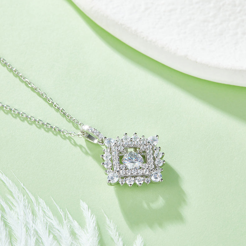 [Rhombus] 0.5 Carat D Color Moissanite Necklace in Sterling Silver
