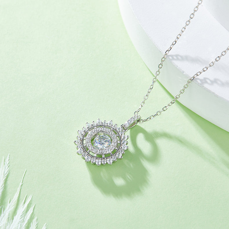 [Sparkle] 0.5 Carat D Color Moissanite Necklace in Sterling Silver