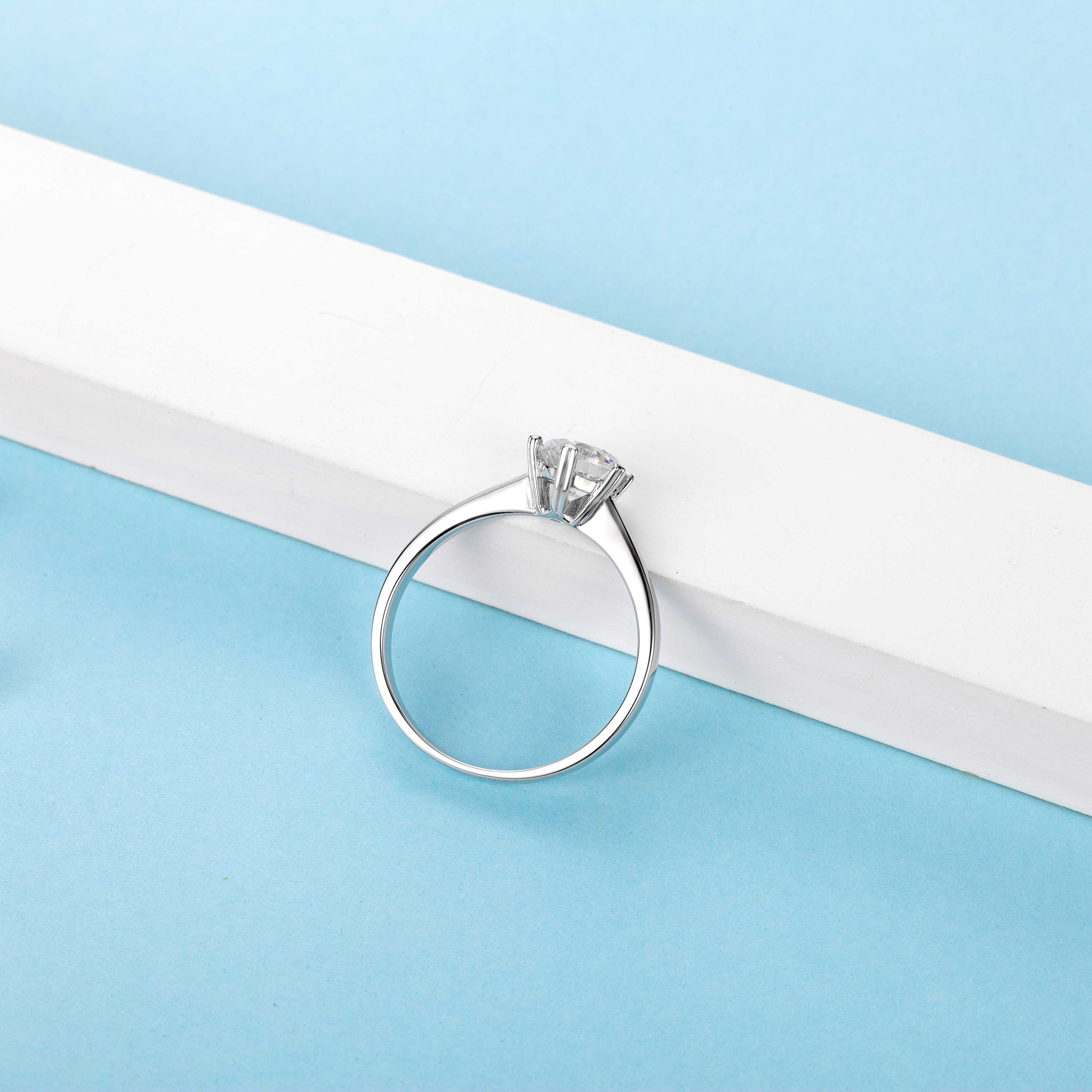 [The Classic Six Claws] Straight Arm 1 carat D Color Moissanite Ring in Sterling Silver