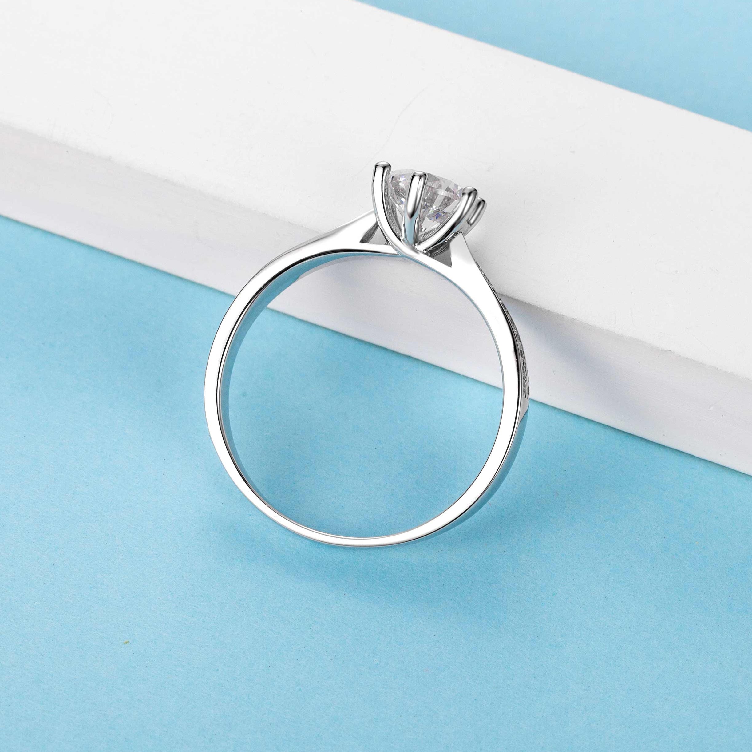 [Starlight Queen] Straight Arm Micro-paved 1 carat Moissanite Ring in Sterling Silver