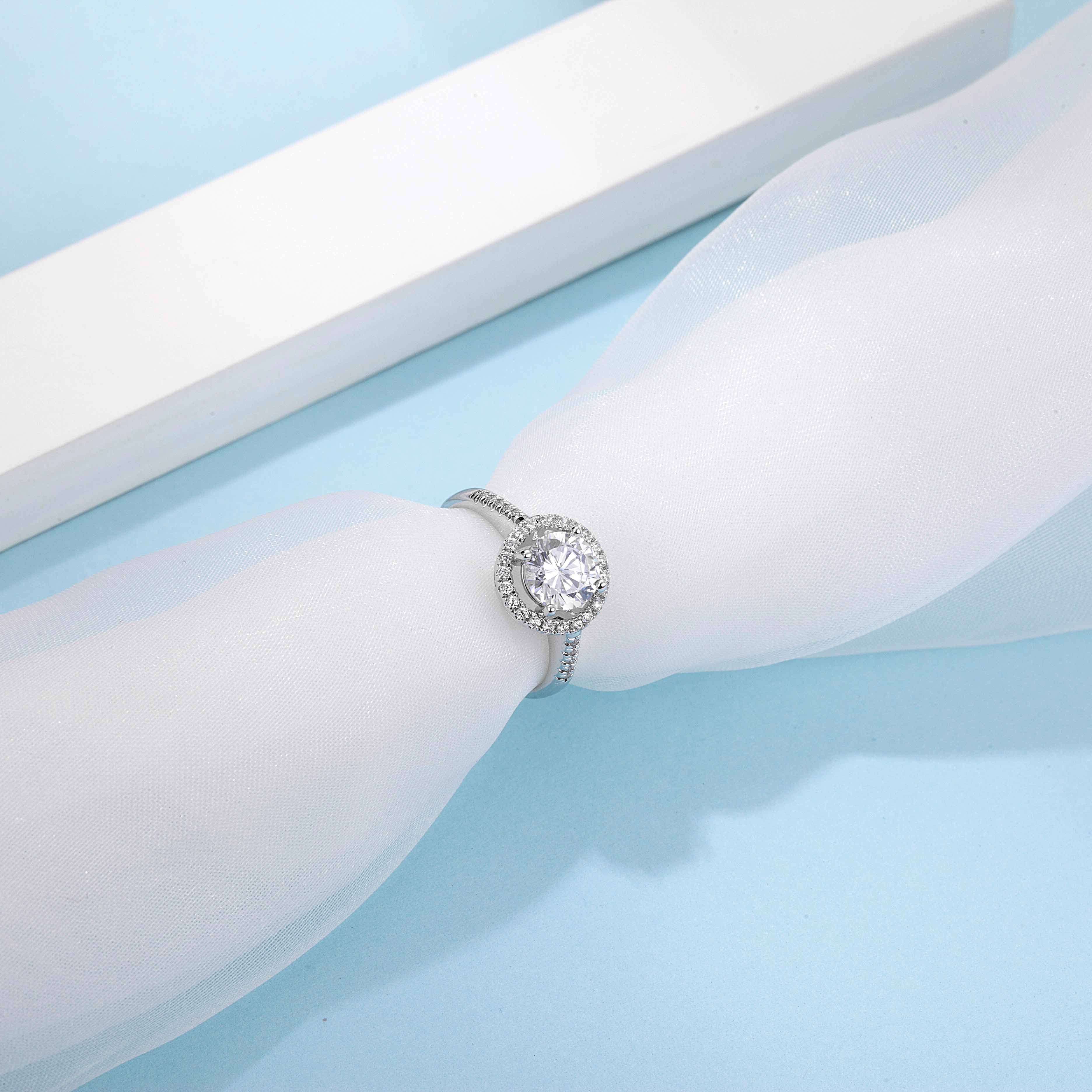 [Togetherness] Straight Arm Micro-paved 1 carat D Color Moissanite Ring in Sterling Silver