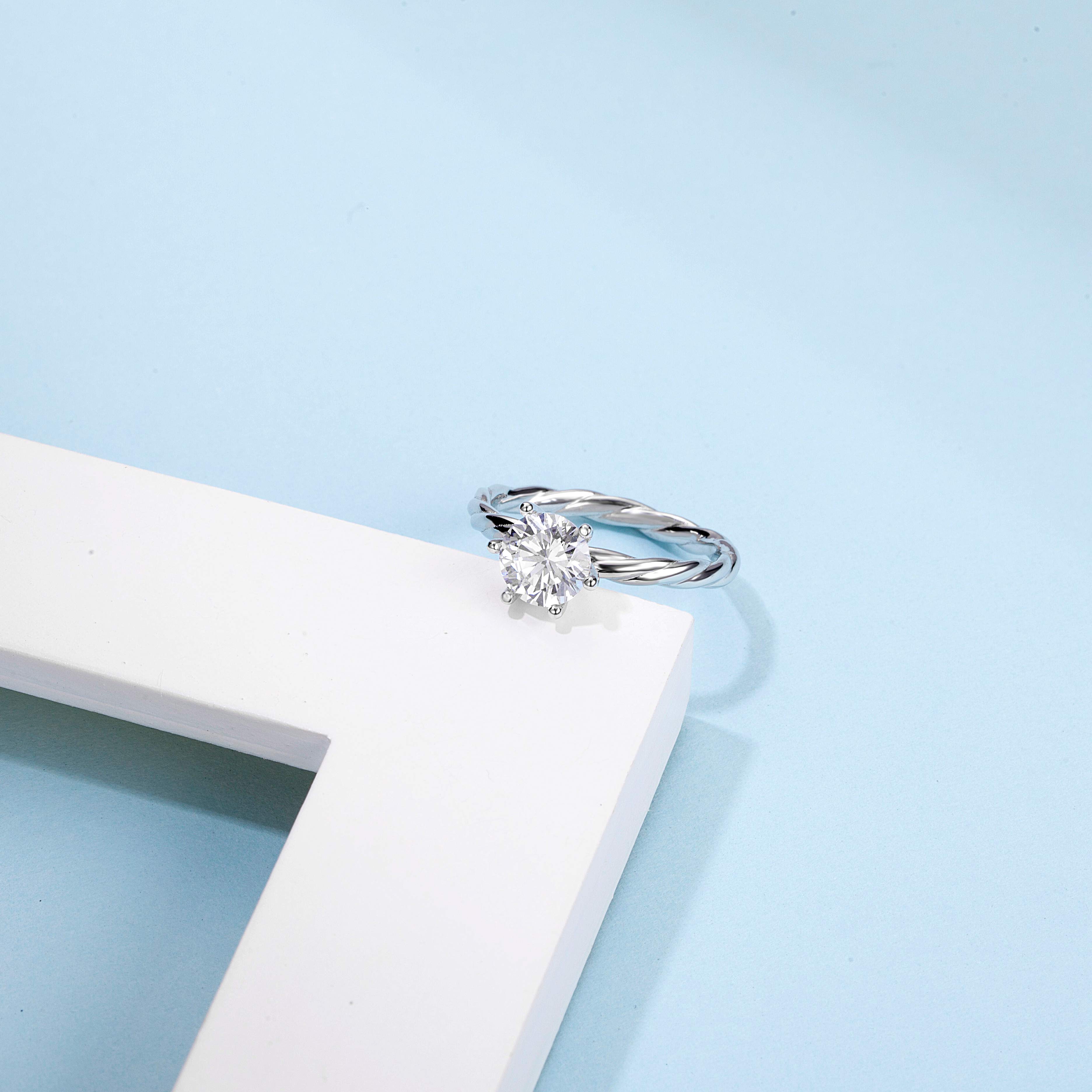 [The Vine] Straight Arm 1 carat D Color Moissanite Ring in Sterling Silver