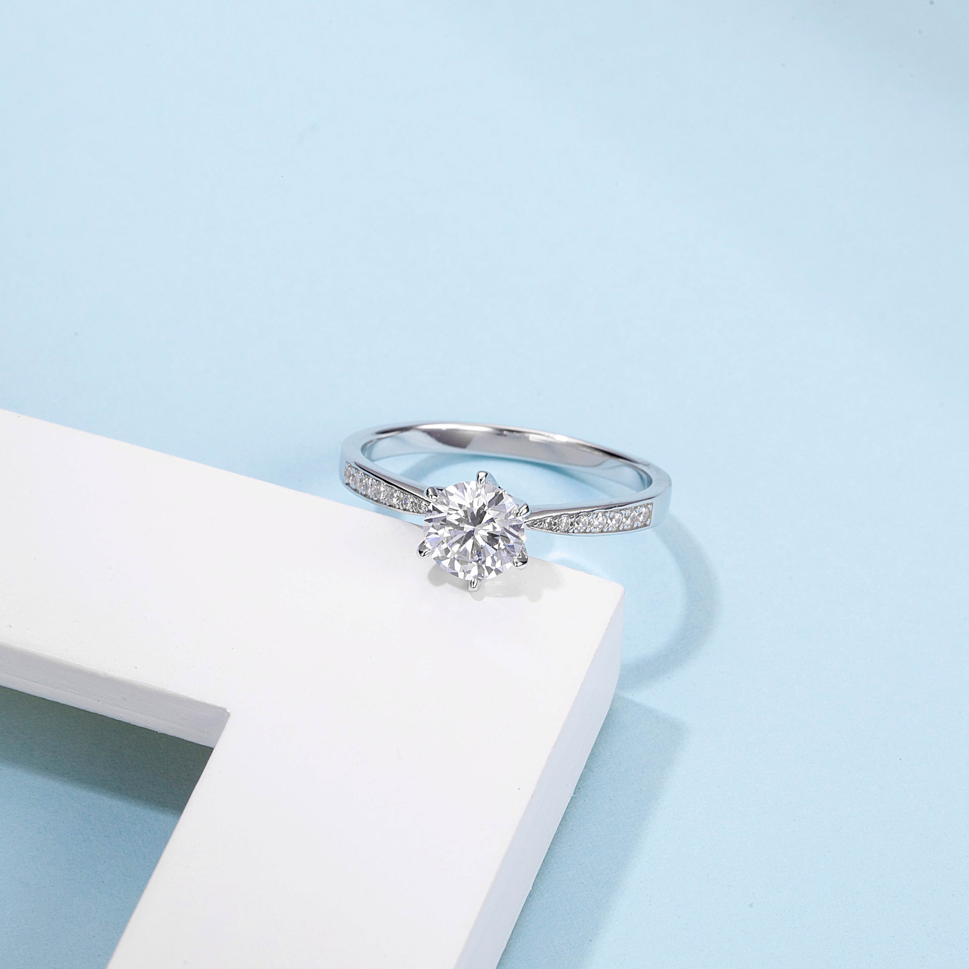 [Dynamic] Straight Arm Micro-paved 1 carat D Color Moissanite Ring in Sterling Silver