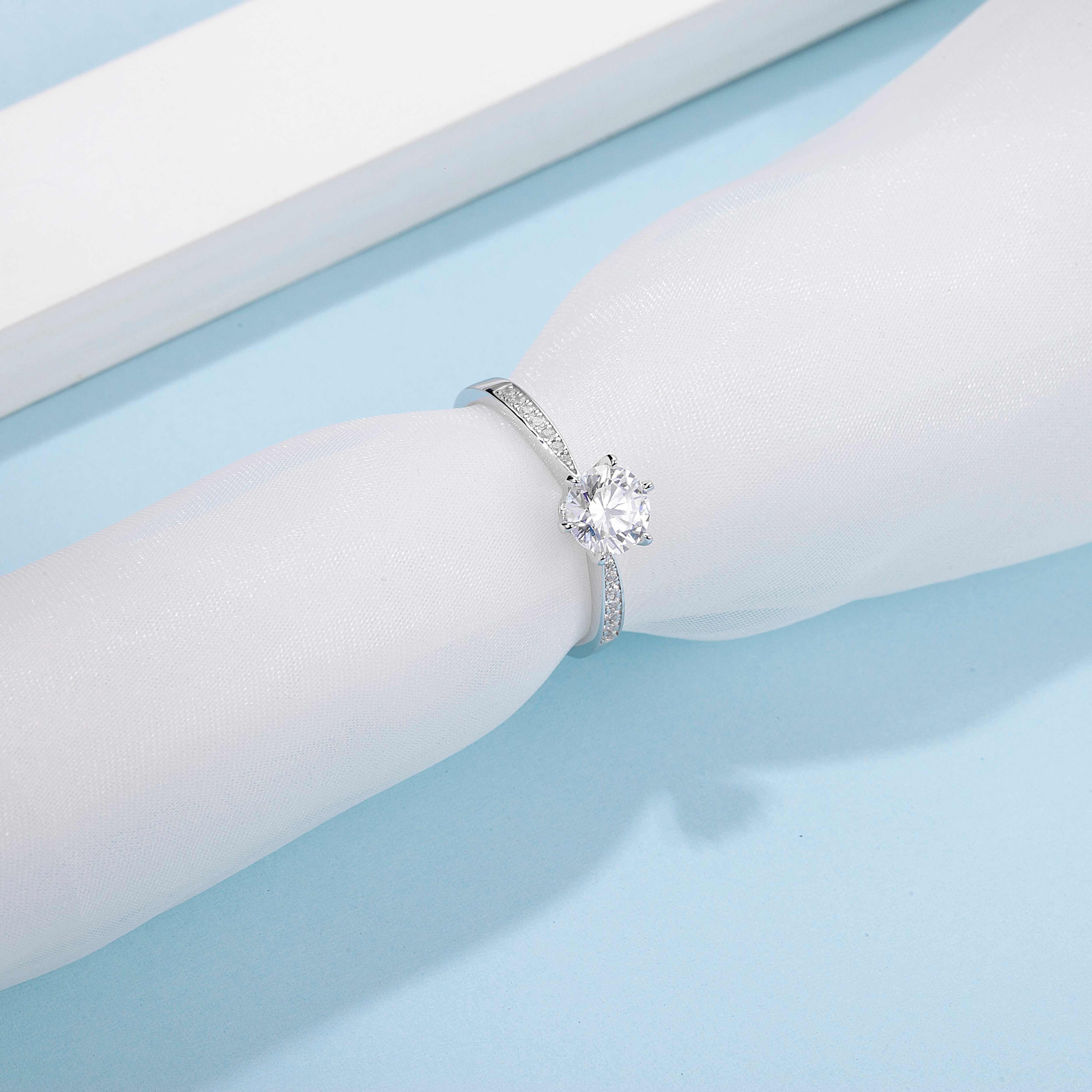 [Dynamic] Straight Arm Micro-paved 1 carat D Color Moissanite Ring in Sterling Silver