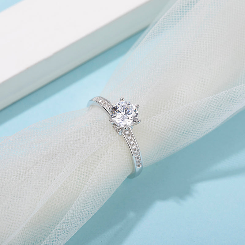[Wishes] Straight Arm Micro-paved 1 carat D Color Moissanite Ring in Sterling Silver