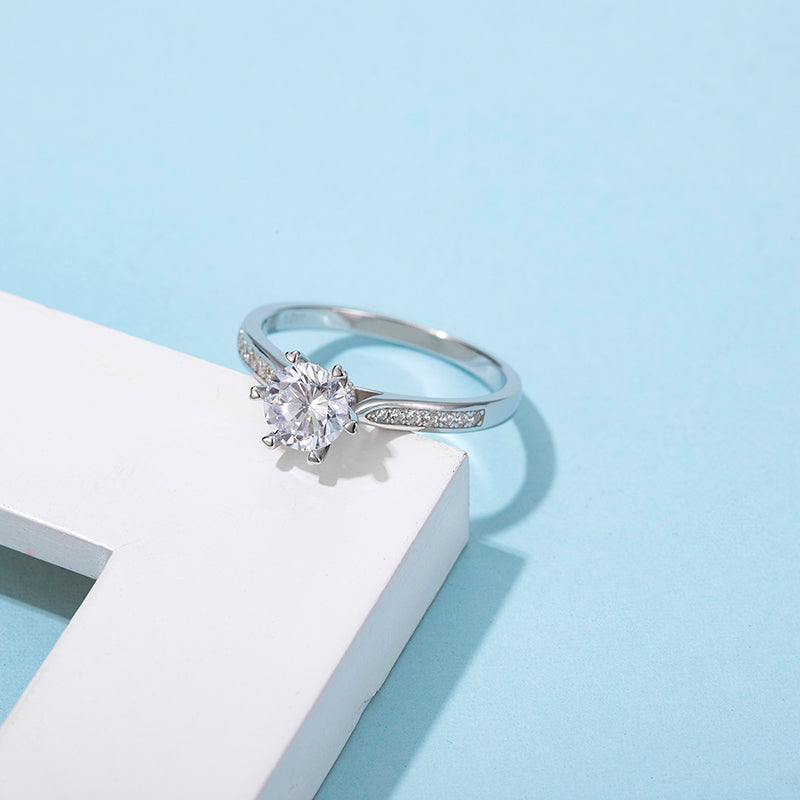 [Turn of Fortune] Straight Arm Micro-paved 1 carat D Color Moissanite Ring in Sterling Silver