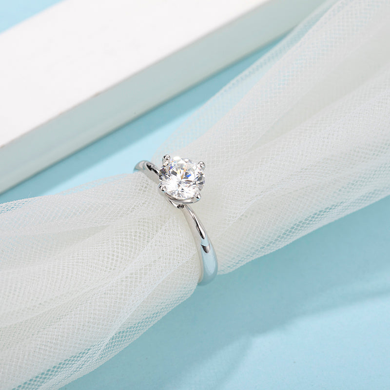 [Windmill] Straight Arm 1 carat D Color Moissanite Ring in Sterling Silver