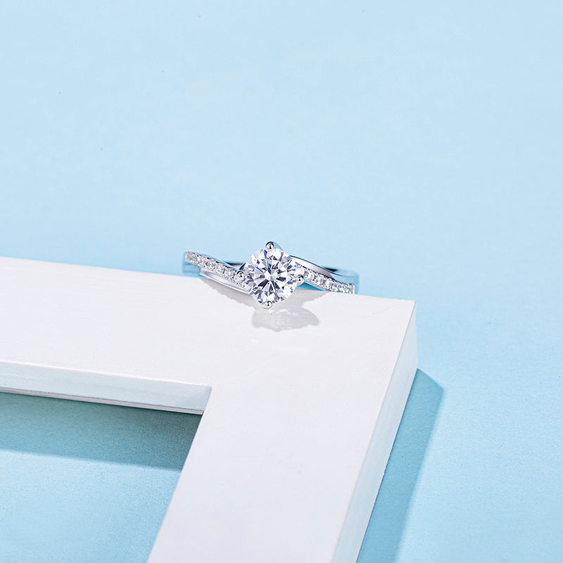 [Embrace] Twisted Arm Micro-paved 1 carat D Color Moissanite Ring in Sterling Silver