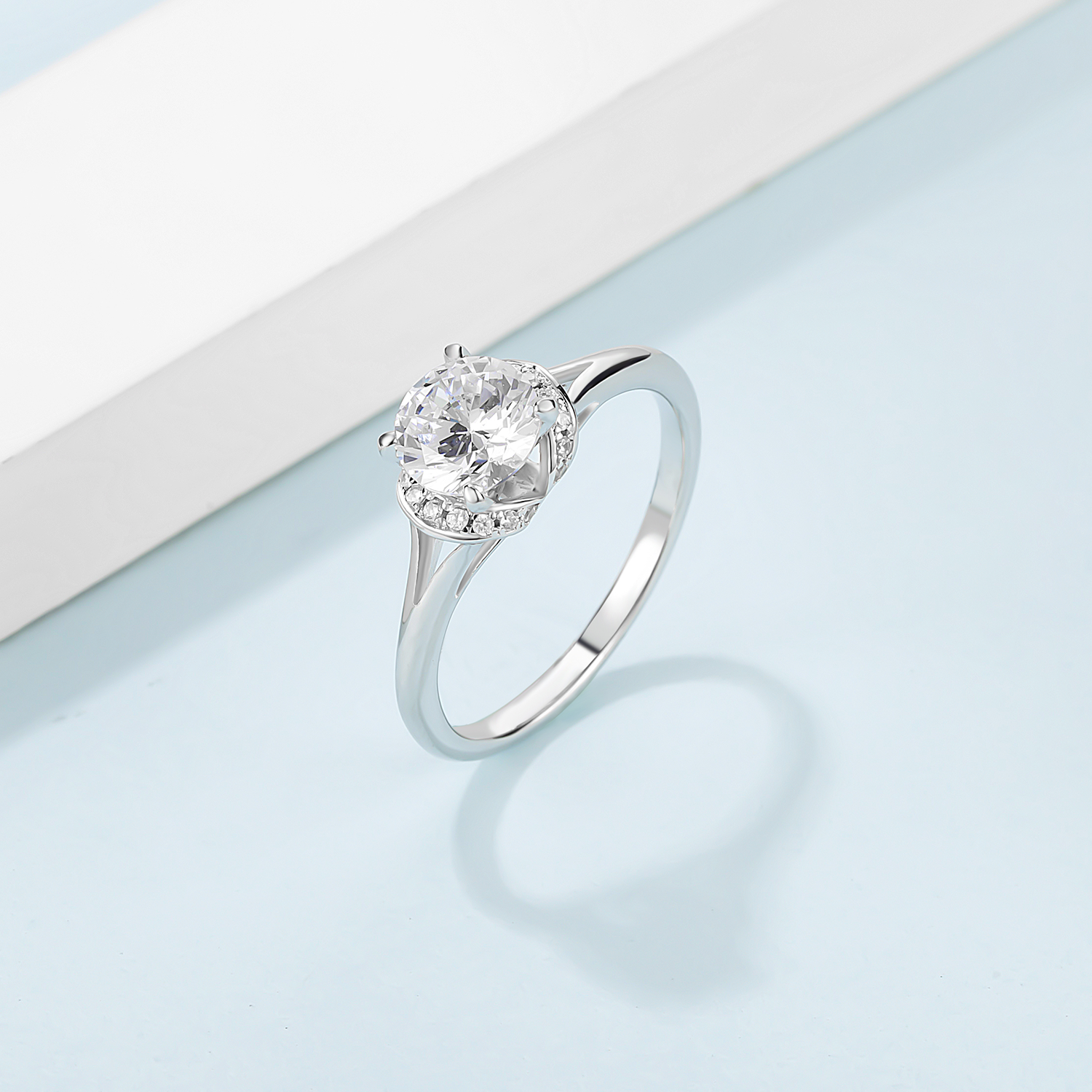 [Everlasting Love] Straight Arm Luxury Pavé 1 carat D Color Moissanite Ring in Sterling Silver