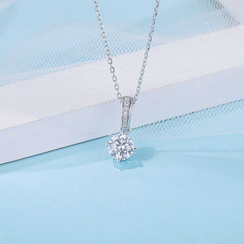 [Classic Four-claws] Moissanite Necklace in Sterling Silver
