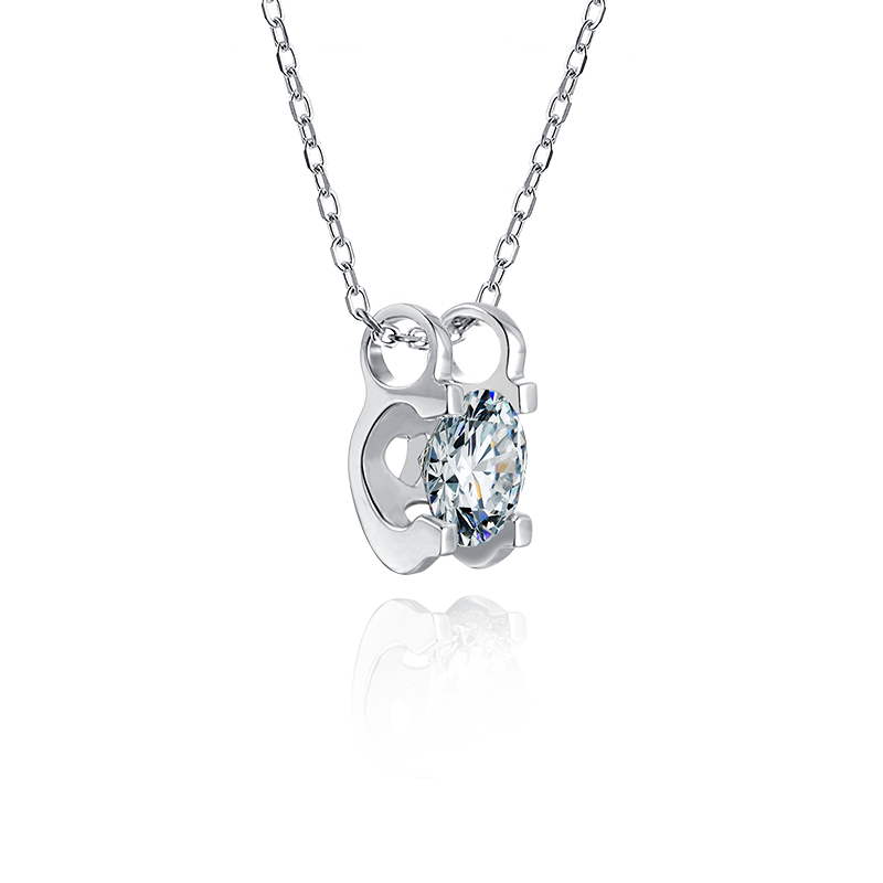 [Classic Bull Head] Moissanite Necklace in Sterling Silver