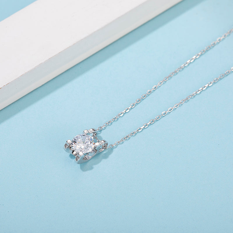 [Classic Bull Head] Moissanite Necklace in Sterling Silver