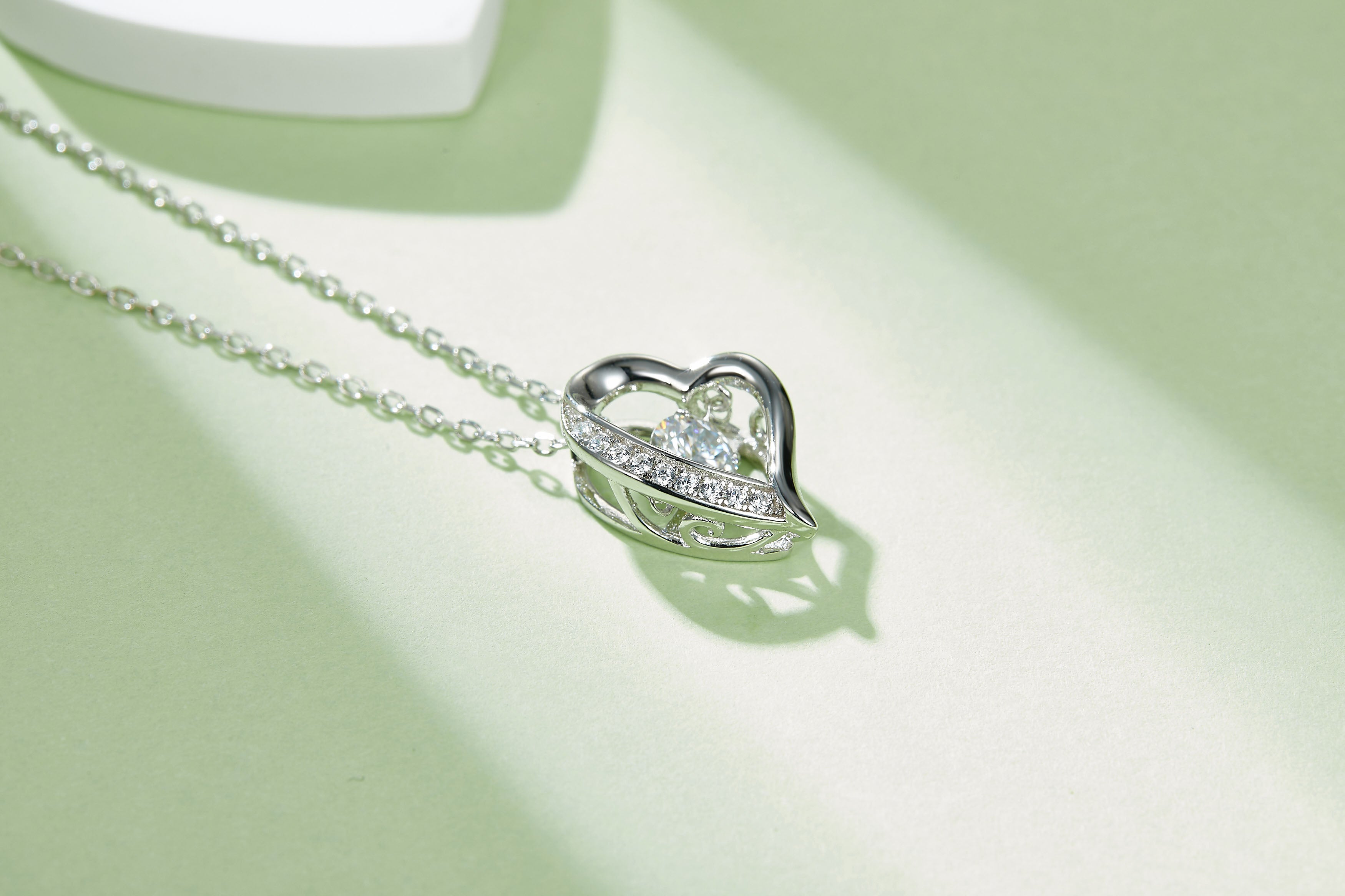 [Affection] 0.5 Carat D Color Moissanite Necklace in Sterling Silver