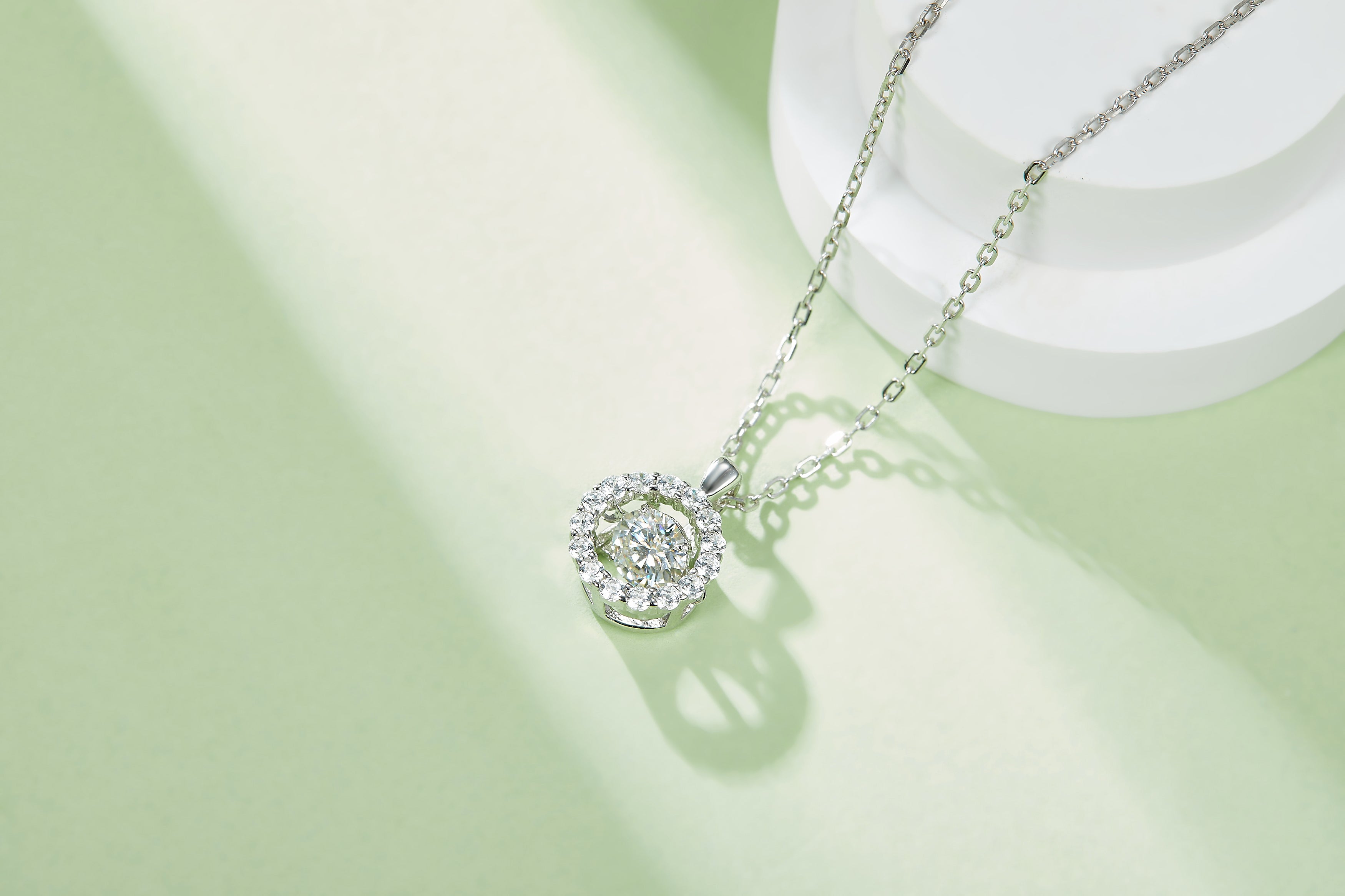 [Harmony] 0.5 Carat D Color Moissanite Necklace in Sterling Silver