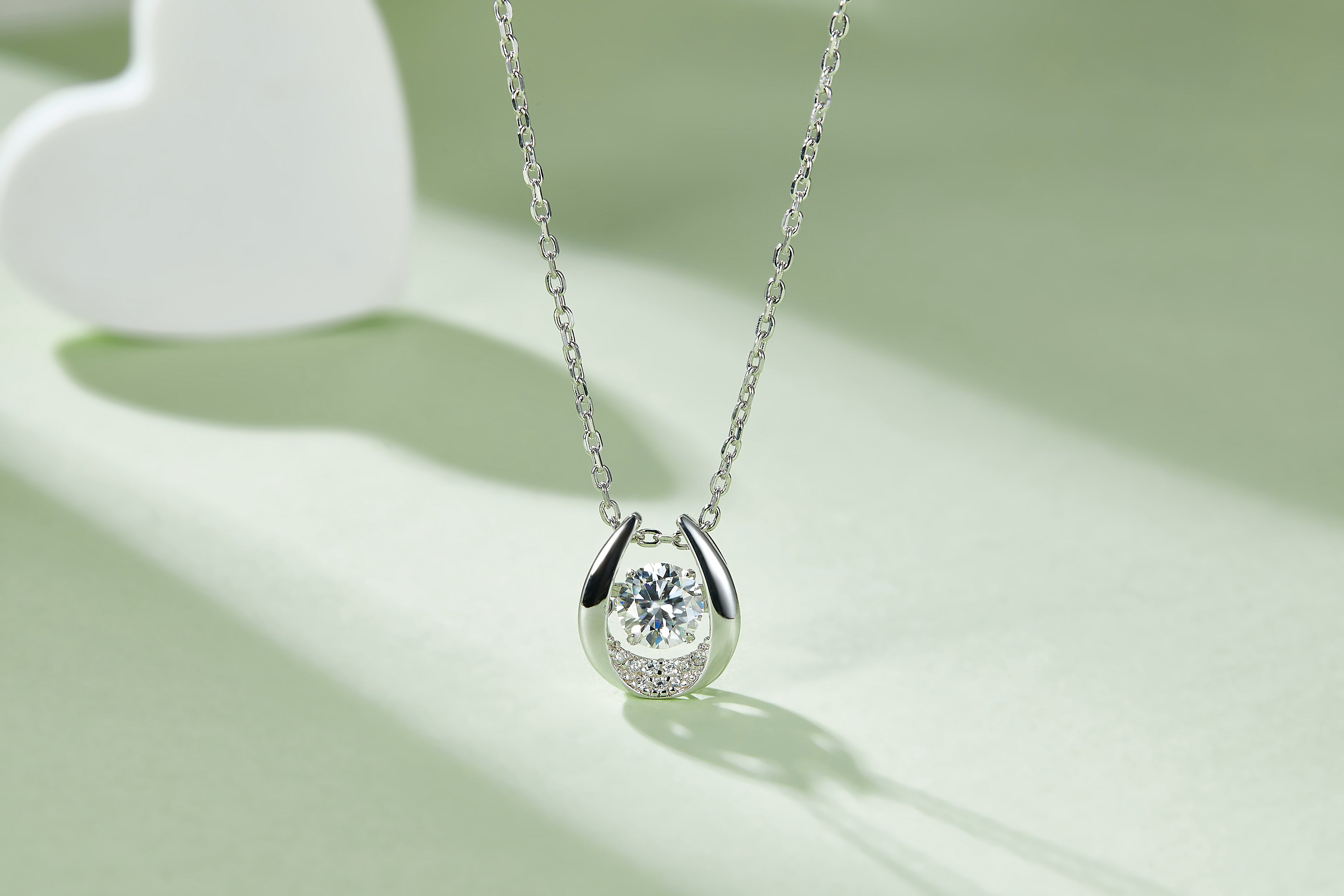 [Guardian] 0.5 Carat D Color Moissanite Necklace in Sterling Silver