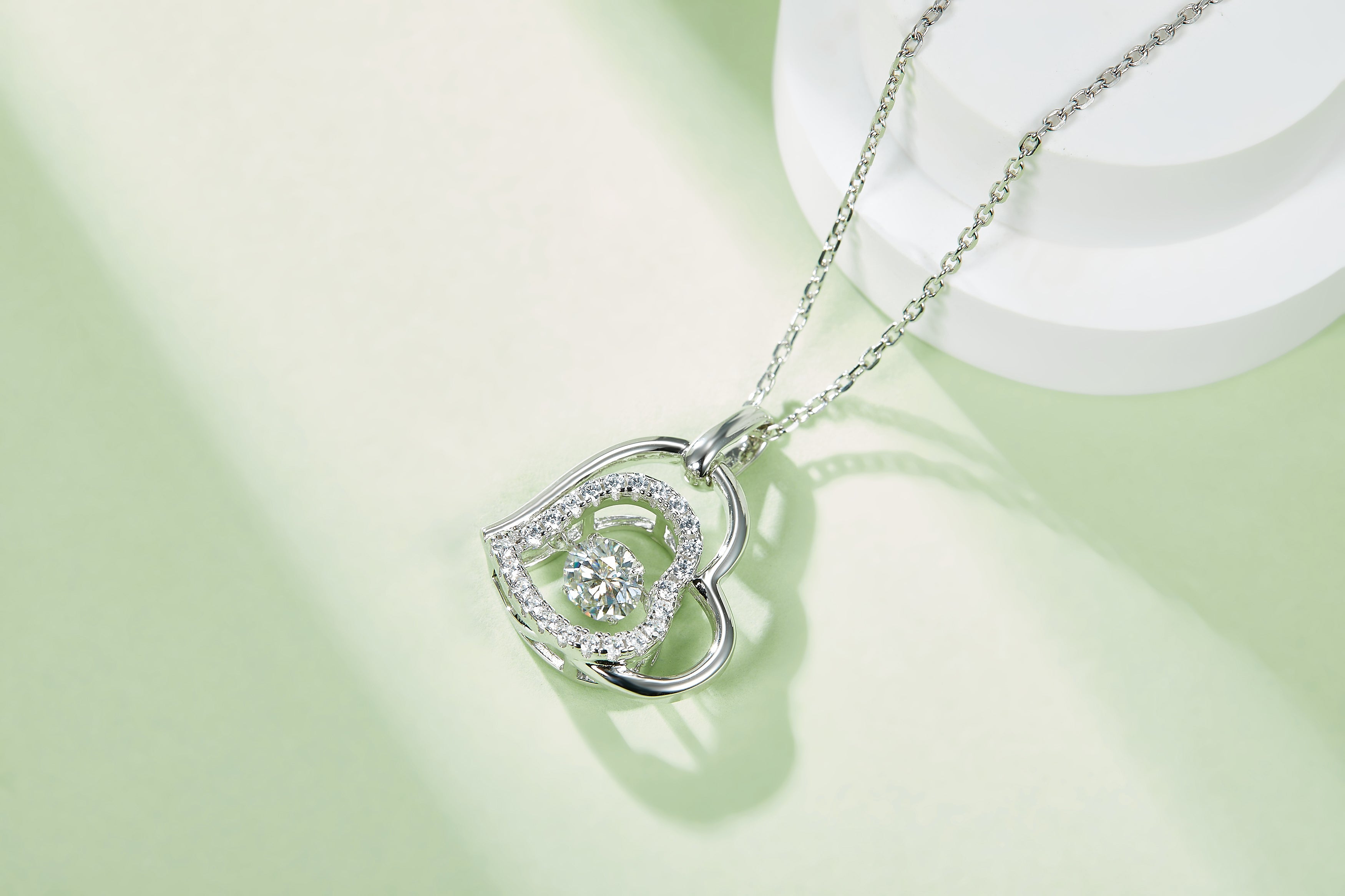 [Loving Heart] 0.5 Carat D Color Moissanite Necklace in Sterling Silver