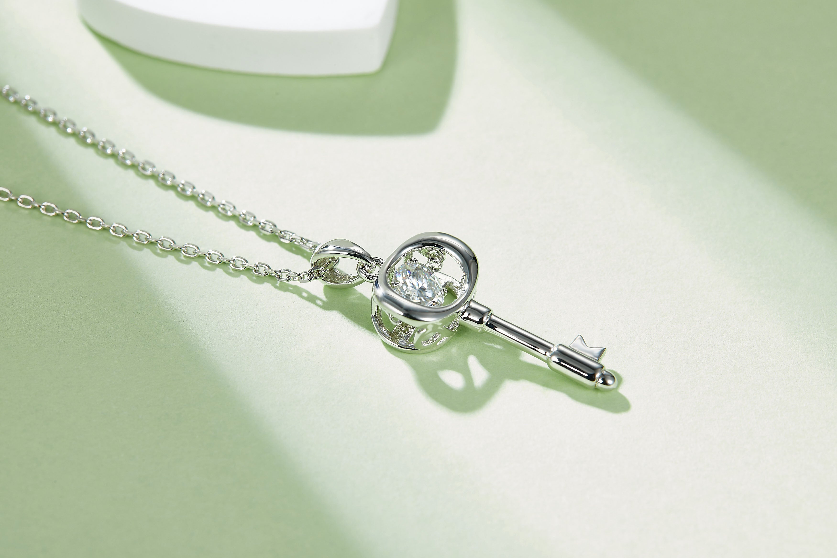 [Love Key] 0.5 Carat D Color Moissanite Necklace in Sterling Silver