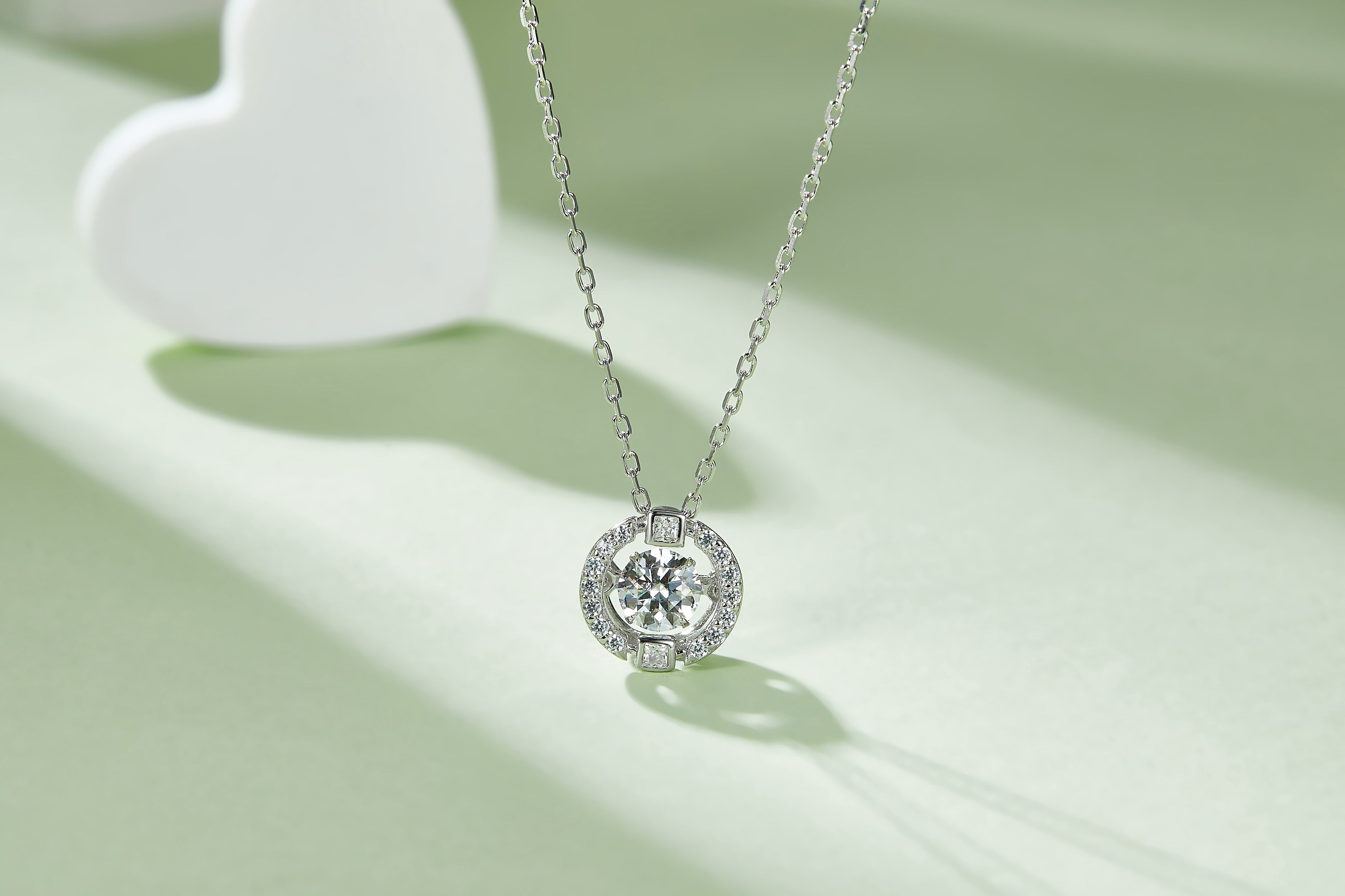 [Dream-fulfilling] 0.5 Carat Moissanite Necklace in Sterling Silver
