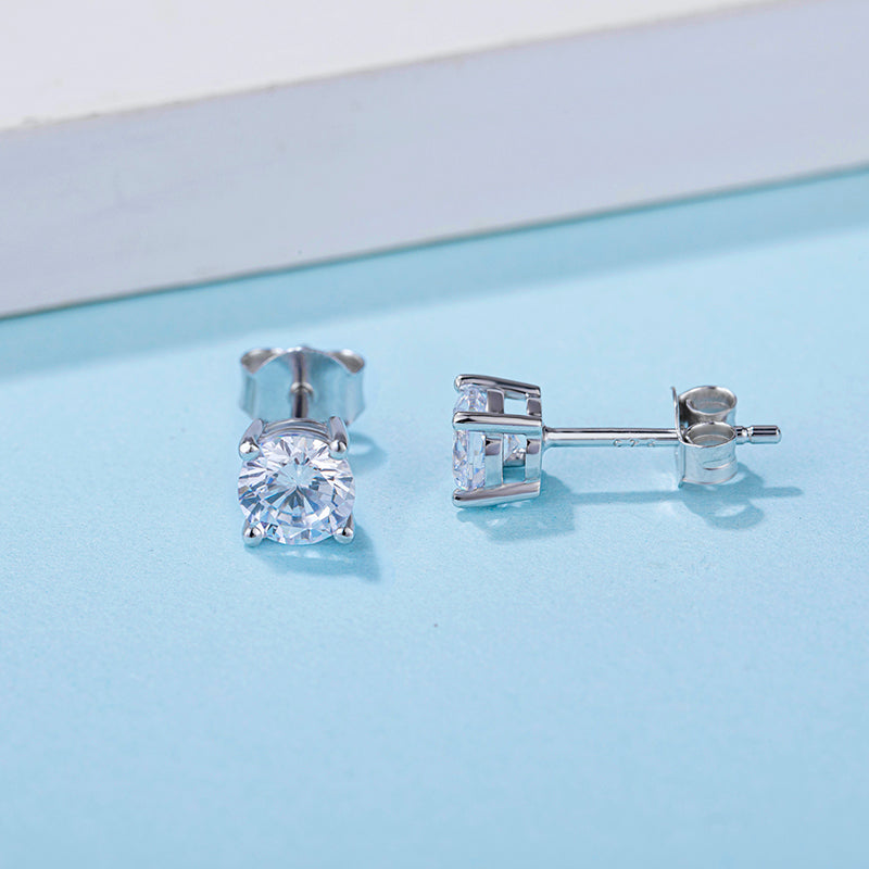 [Classic Four-claws] Moissanite Earrings in Sterling Silver