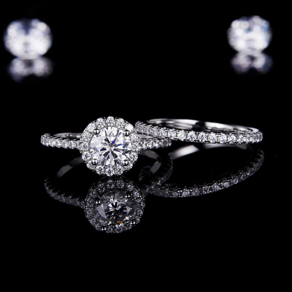 Round 1 carat Lab-Grown Diamond Ring in 18K White Gold main and side stackable ring set