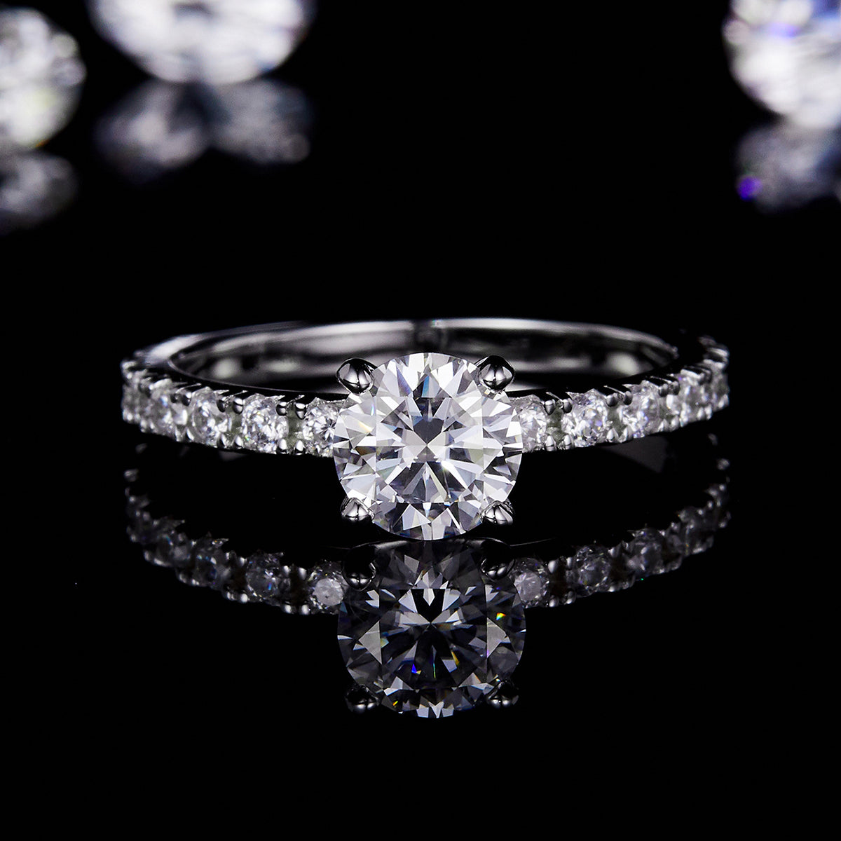 Four Claws 1 carat Lab-Grown Diamond Ring in 18K White Gold