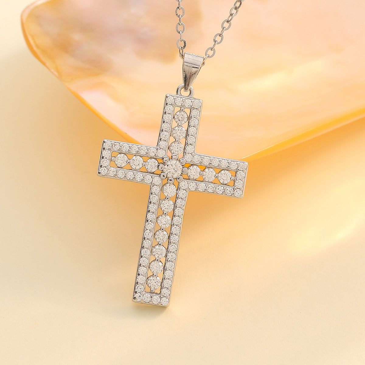 [Cross] 0.38 carat Moissanite Necklace in Sterling Silver