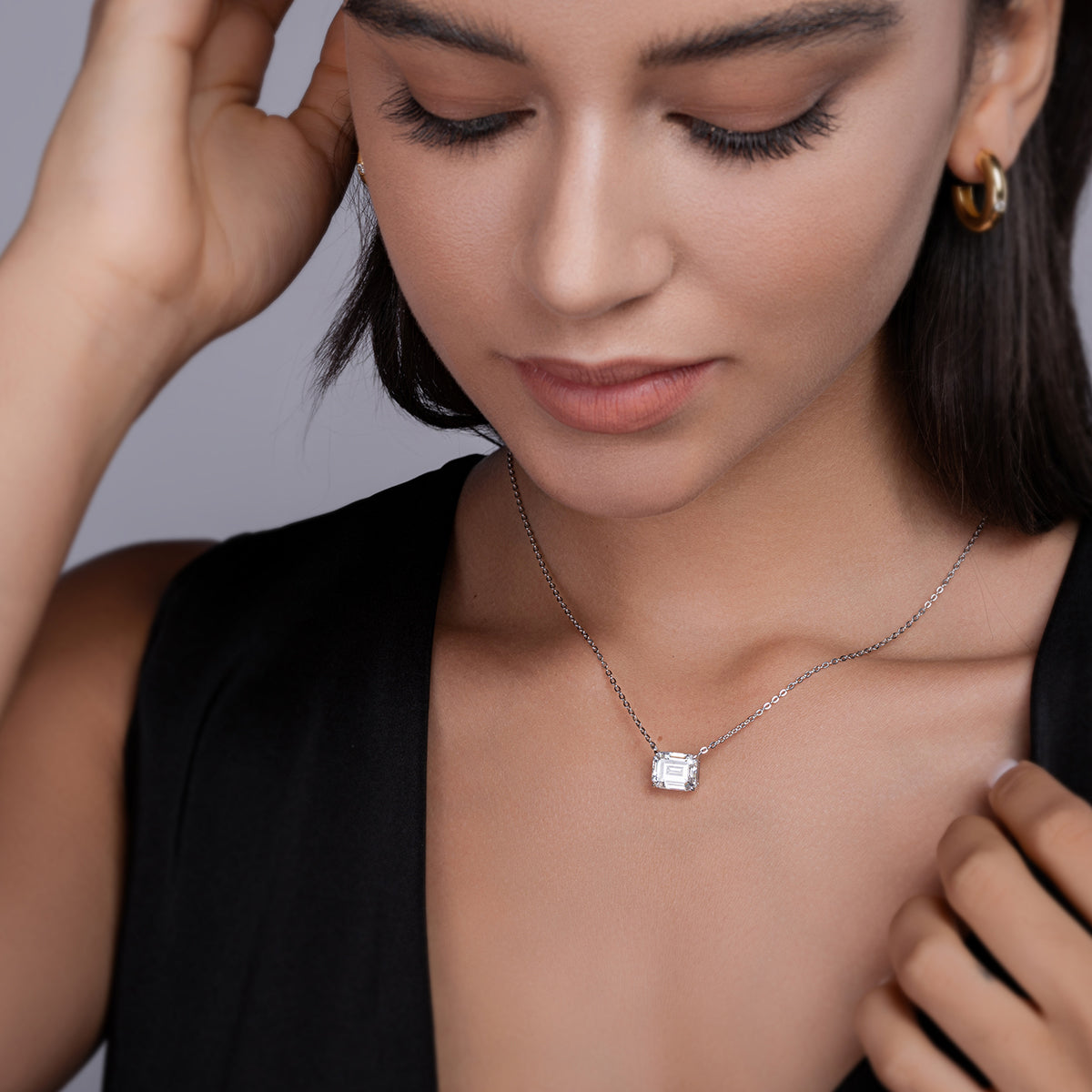 [Emerald] 5.0 carat Moissanite Necklace in Sterling Silver